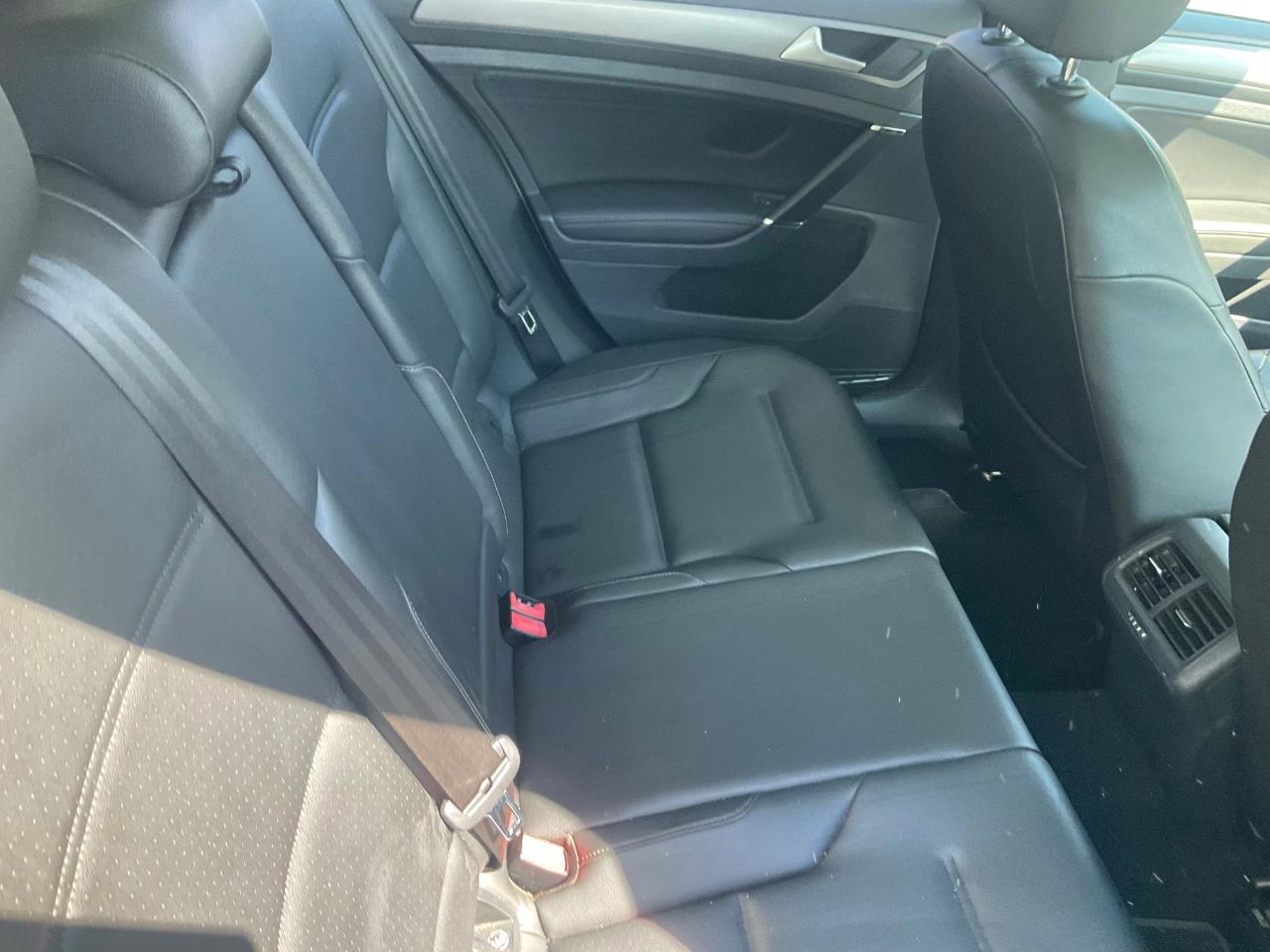 Volkswagen Golf SportWagen 4dr Auto TSI S 2016