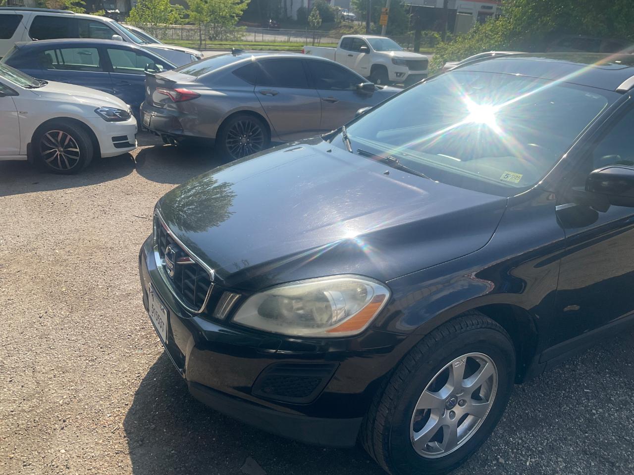 Volvo XC60 4dr 3.2L PZEV 2012