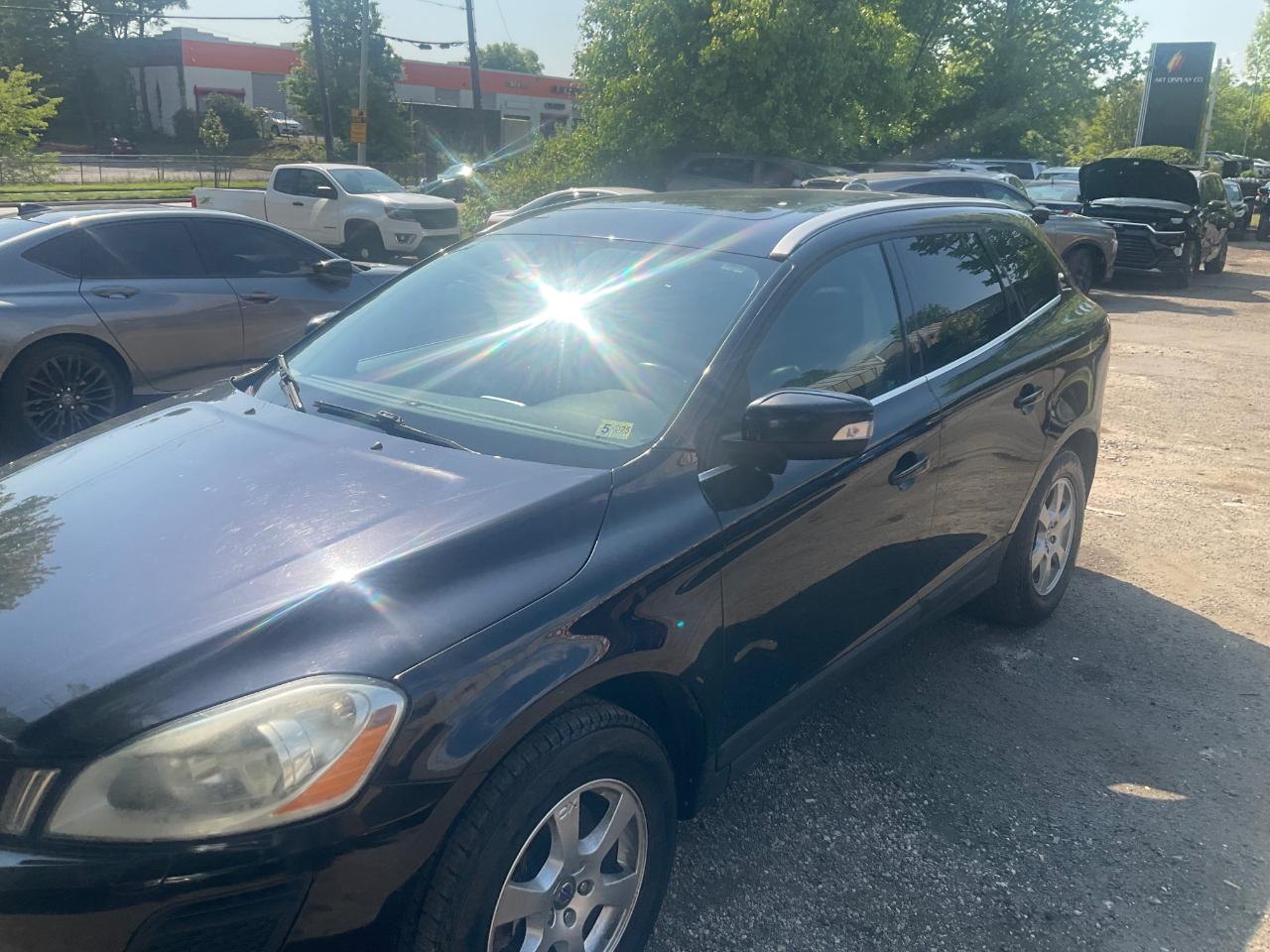 Volvo XC60 4dr 3.2L PZEV 2012