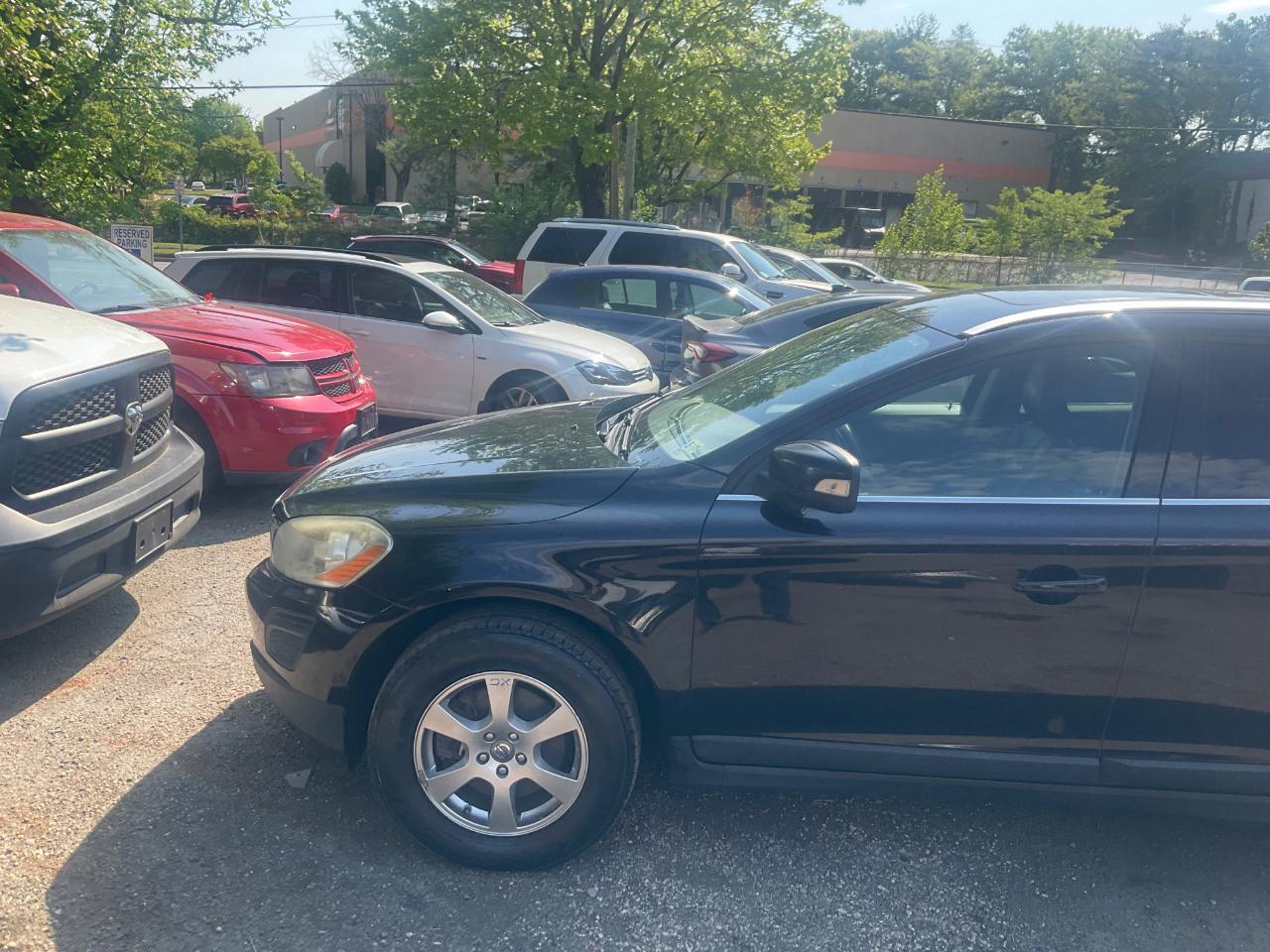 Volvo XC60 4dr 3.2L PZEV 2012