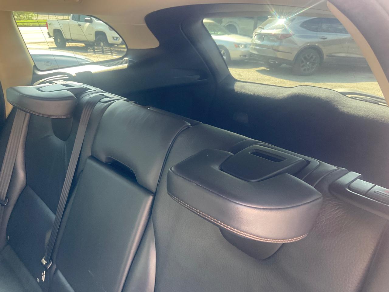 Volvo XC60 4dr 3.2L PZEV 2012