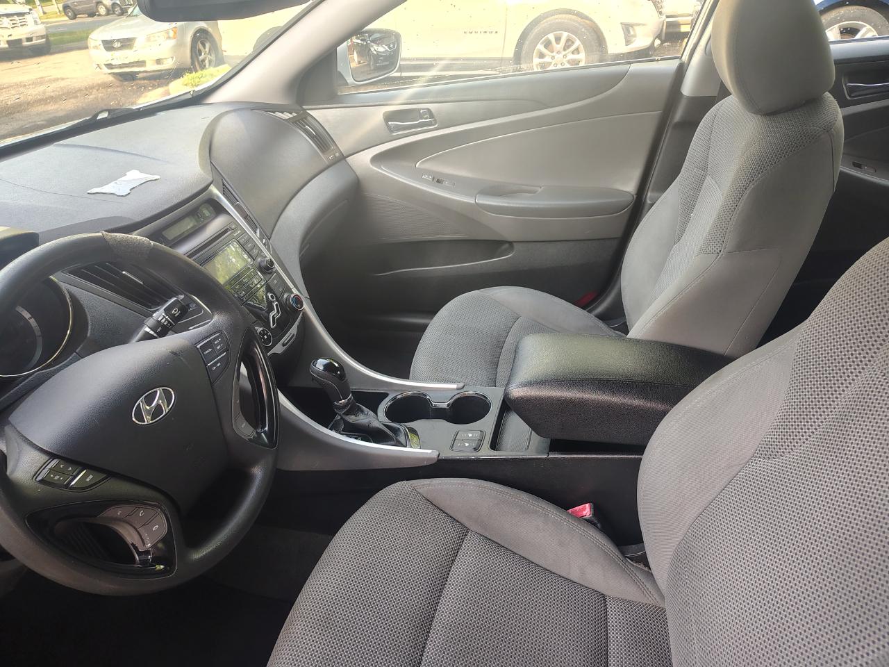 Hyundai Sonata 4dr Sdn 2.4L Auto GLS *Ltd Avail* 2013