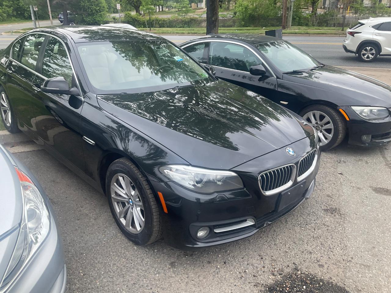 BMW 5 Series 4dr Sdn 528i xDrive AWD 2015