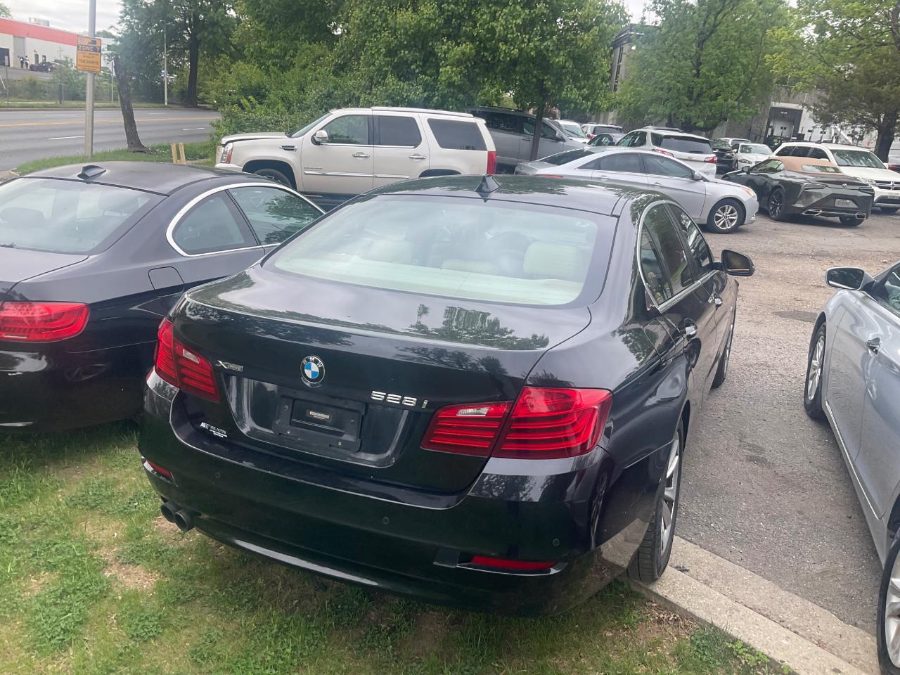 BMW 5 Series 4dr Sdn 528i xDrive AWD 2015