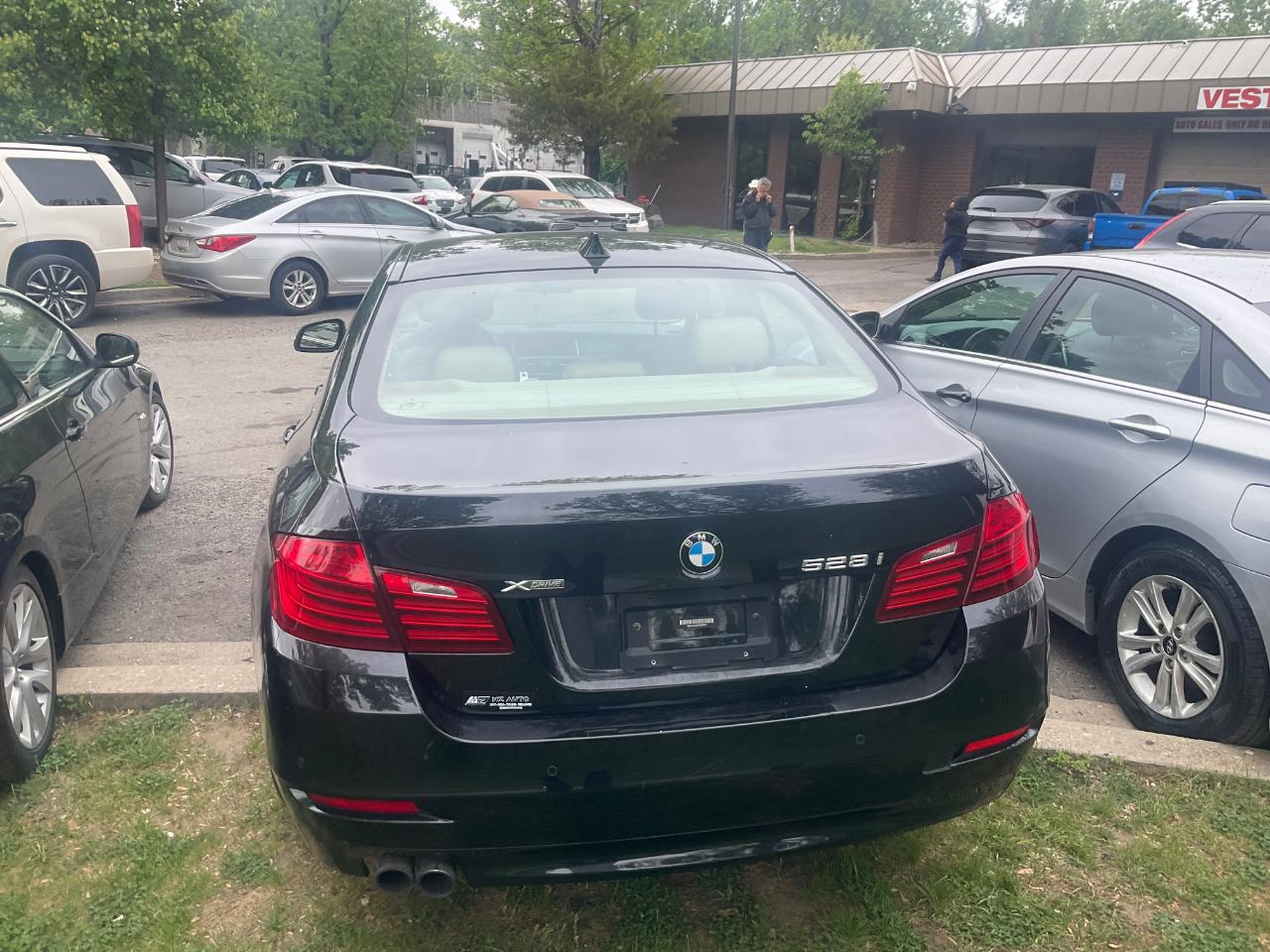 BMW 5 Series 4dr Sdn 528i xDrive AWD 2015