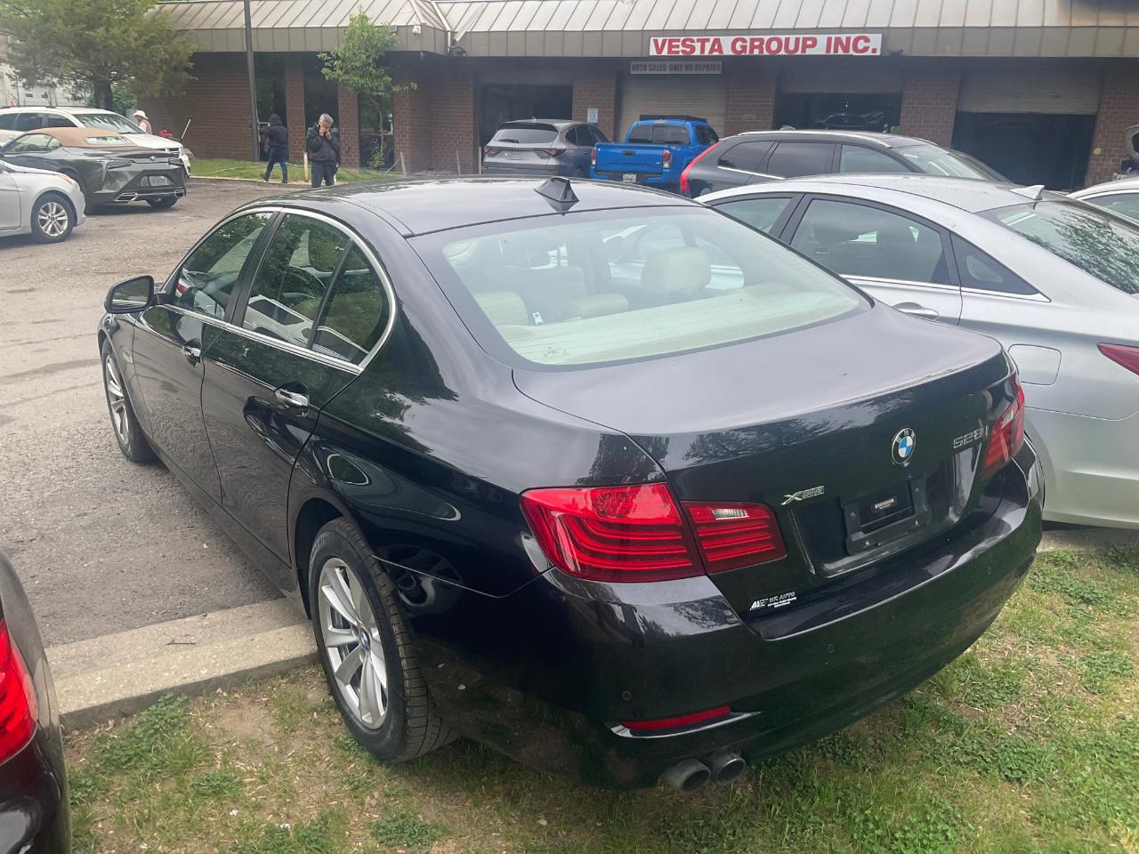 BMW 5 Series 4dr Sdn 528i xDrive AWD 2015