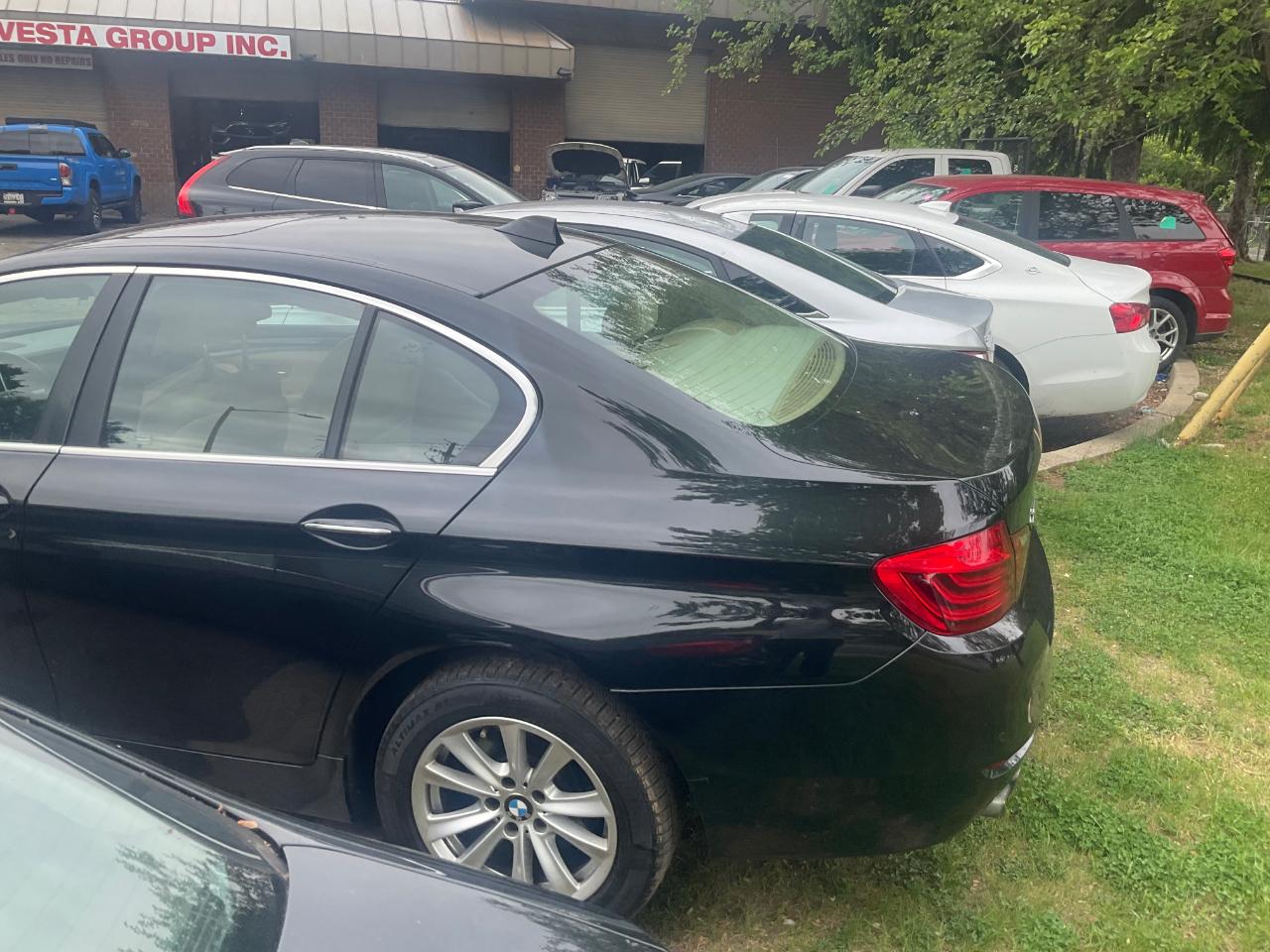 BMW 5 Series 4dr Sdn 528i xDrive AWD 2015