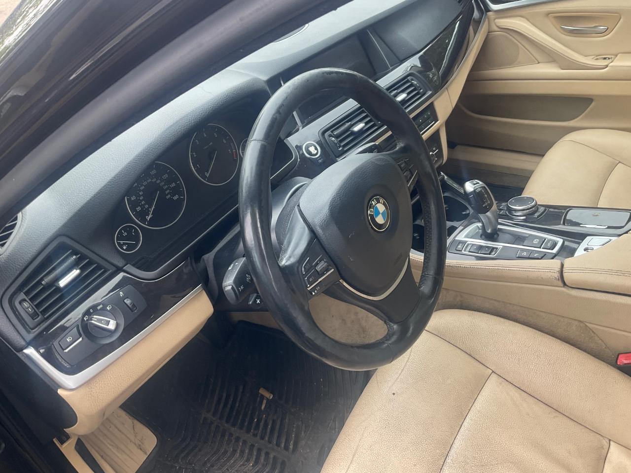 BMW 5 Series 4dr Sdn 528i xDrive AWD 2015