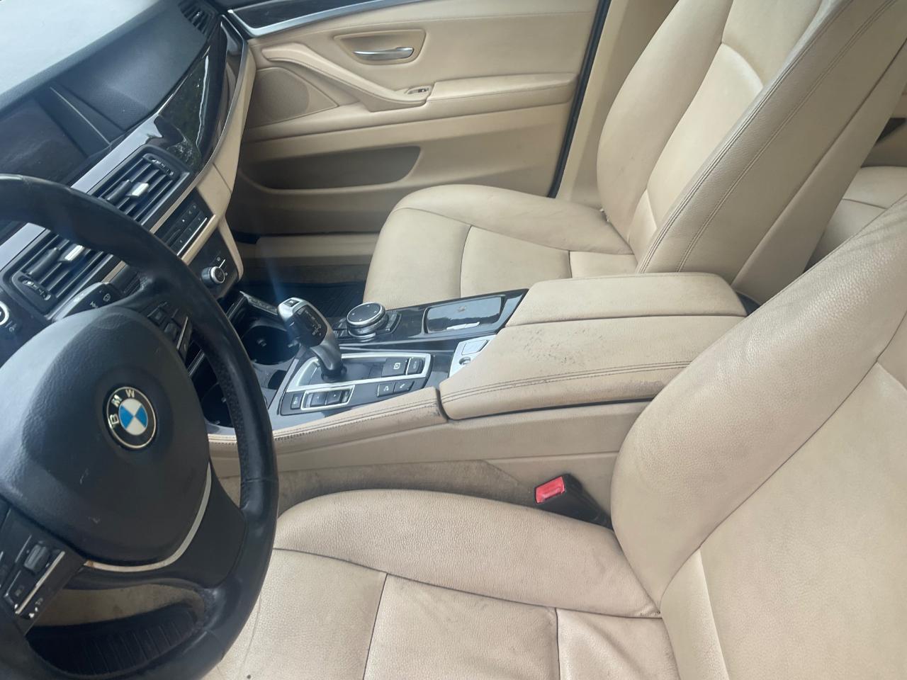 BMW 5 Series 4dr Sdn 528i xDrive AWD 2015