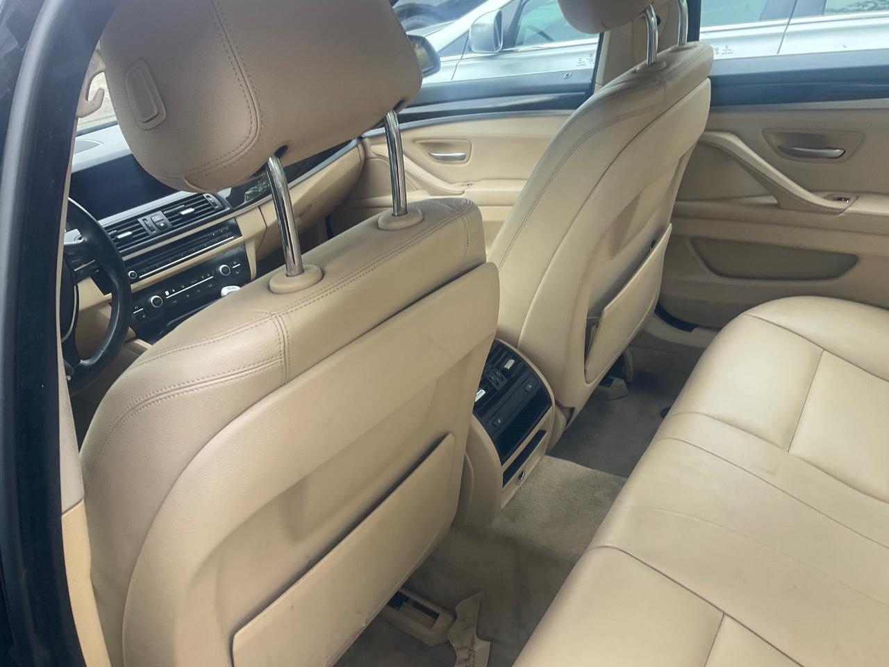 BMW 5 Series 4dr Sdn 528i xDrive AWD 2015