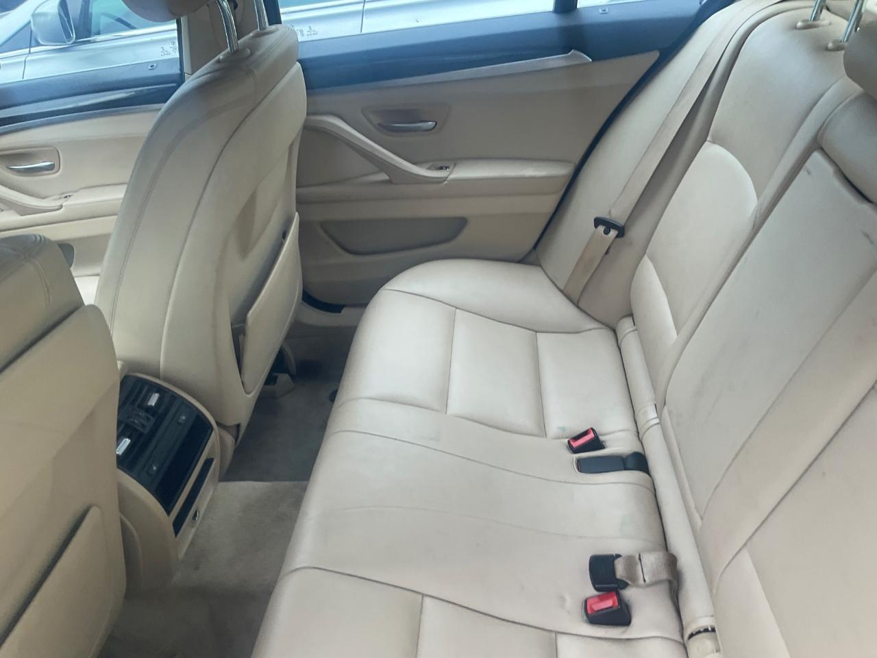 BMW 5 Series 4dr Sdn 528i xDrive AWD 2015