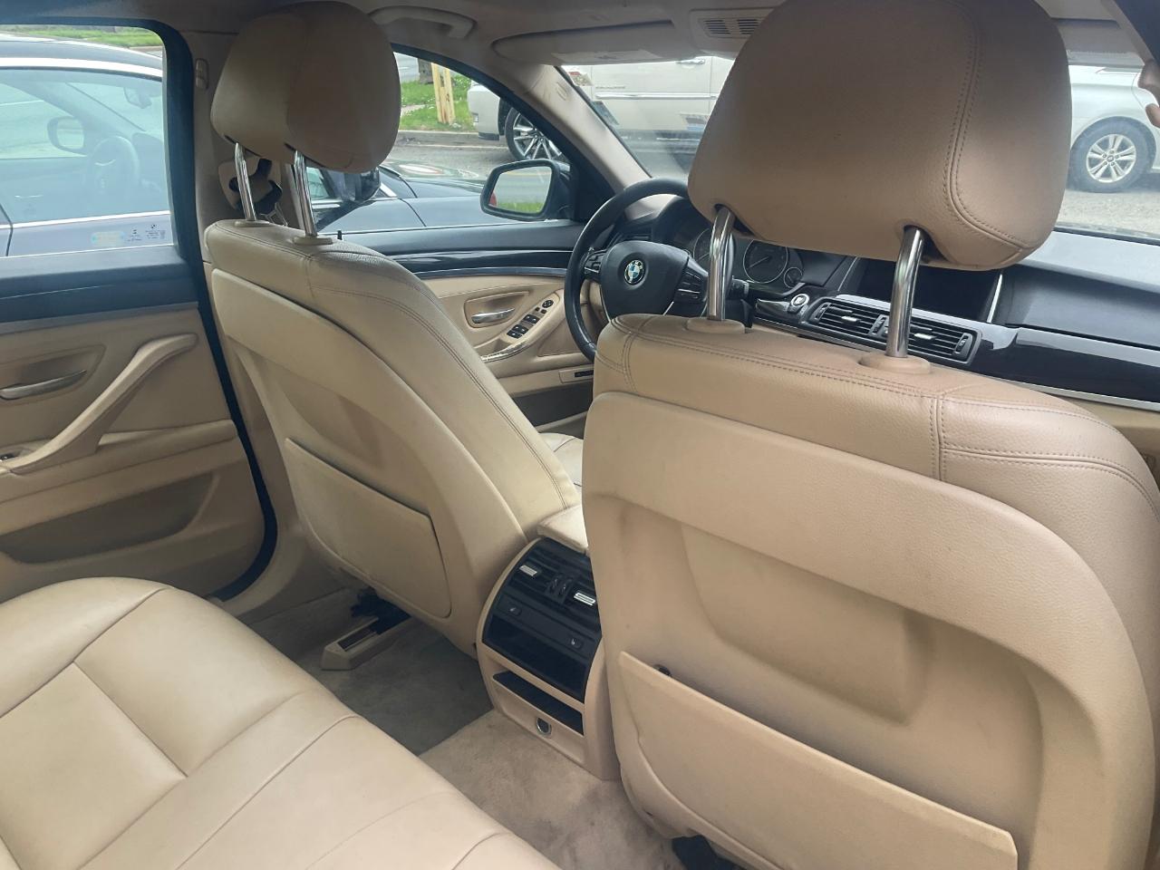 BMW 5 Series 4dr Sdn 528i xDrive AWD 2015