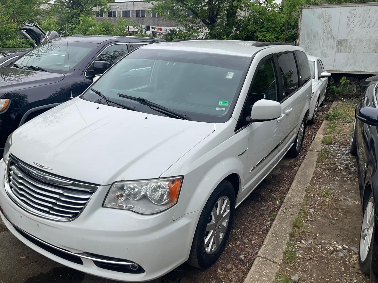 Chrysler Town & Country 4dr Wgn Touring 2016