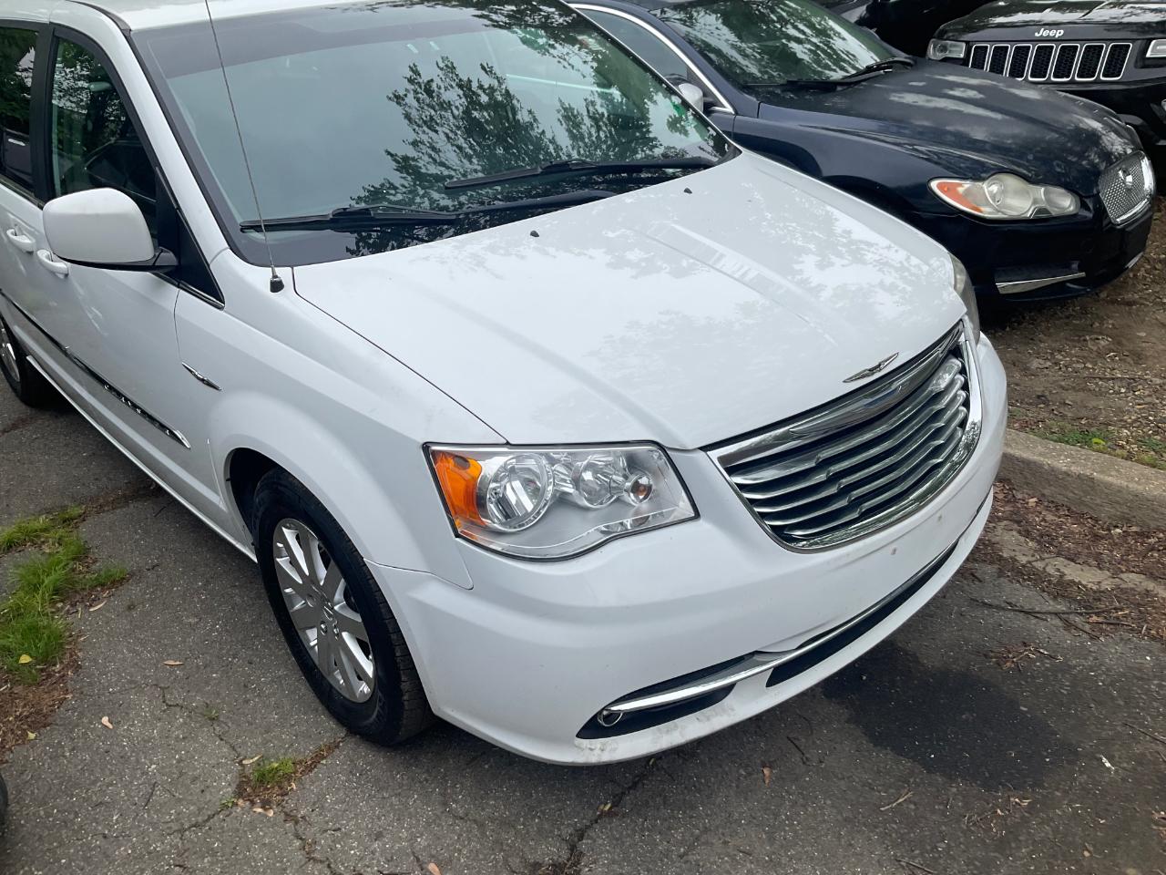 Chrysler Town & Country 4dr Wgn Touring 2016