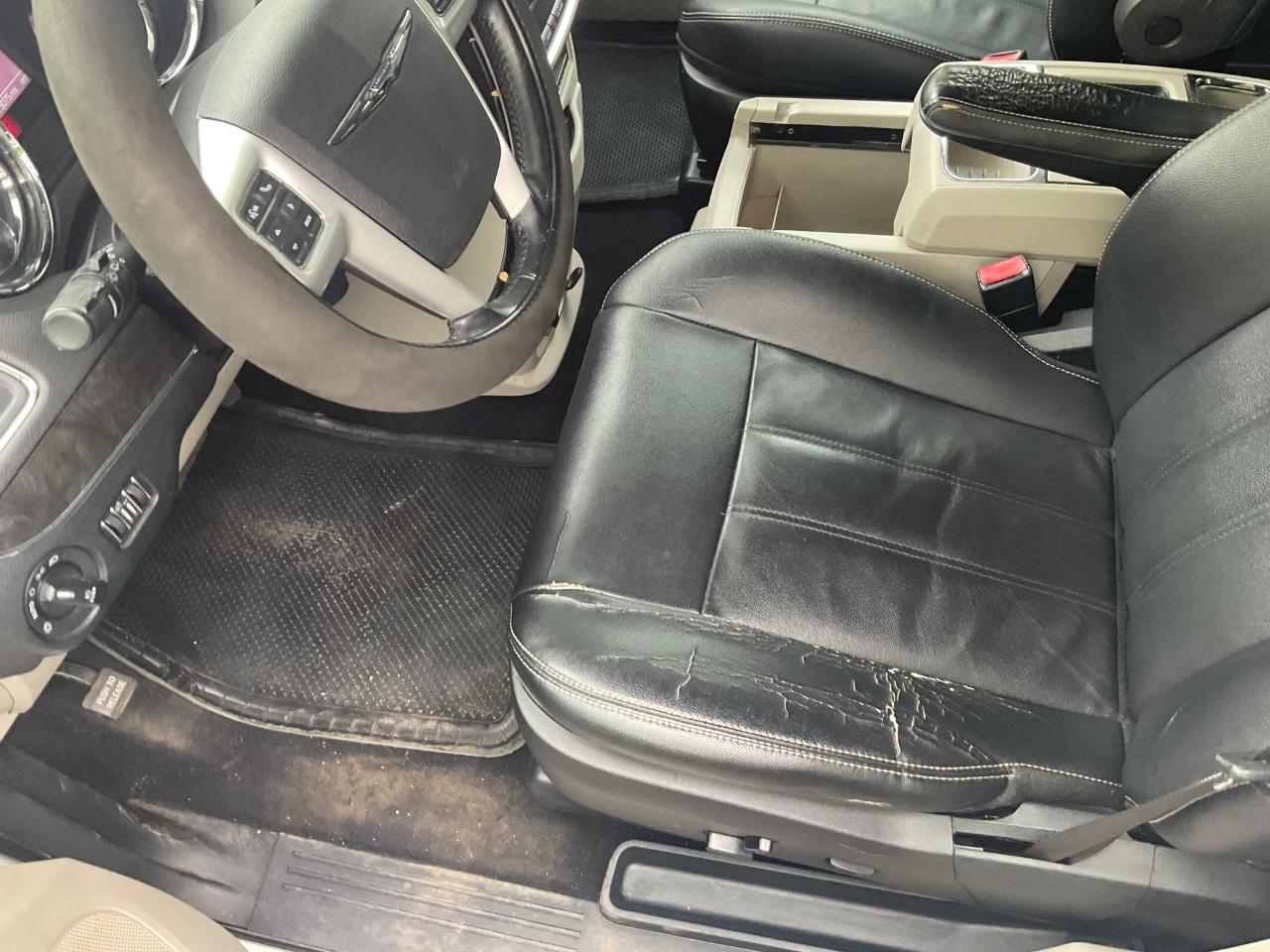 Chrysler Town & Country 4dr Wgn Touring 2016