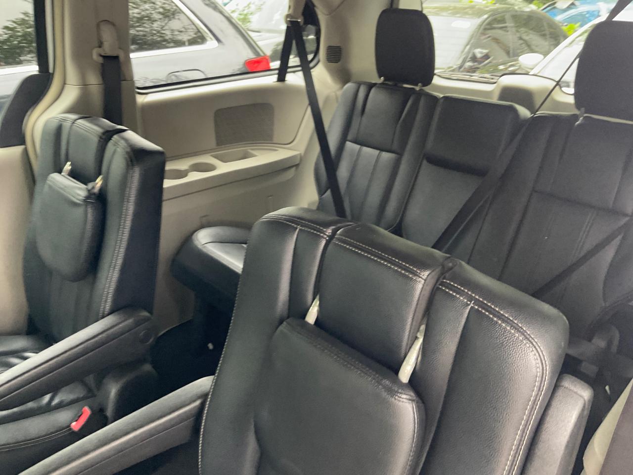 Chrysler Town & Country 4dr Wgn Touring 2016