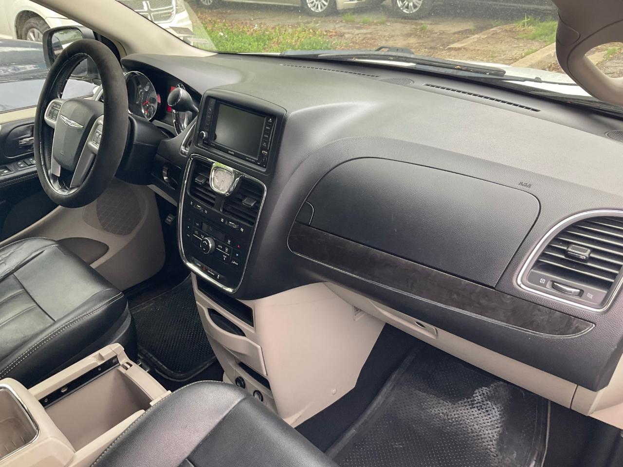 Chrysler Town & Country 4dr Wgn Touring 2016