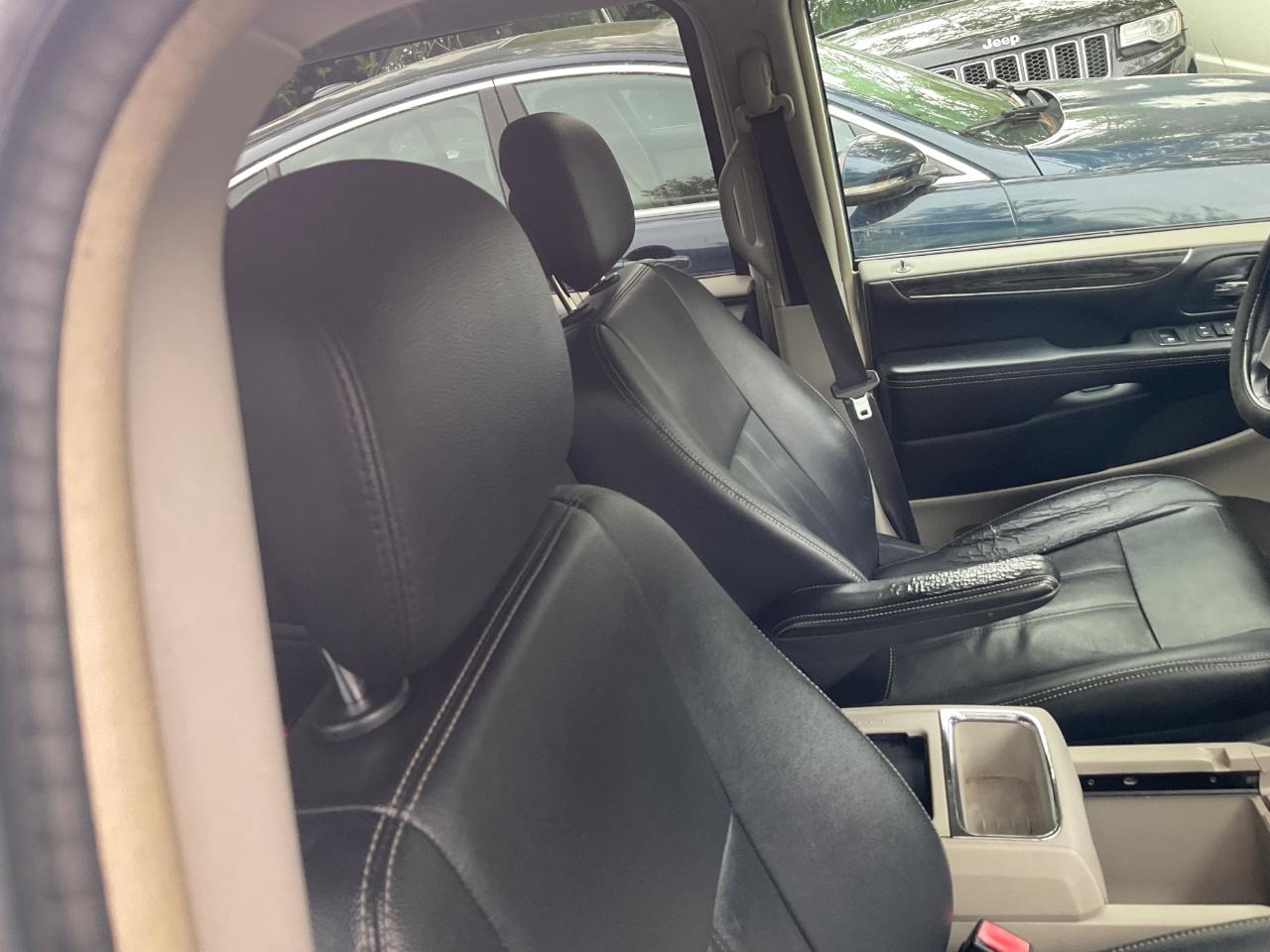 Chrysler Town & Country 4dr Wgn Touring 2016