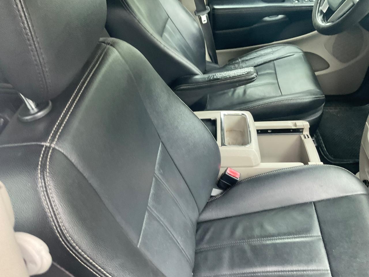 Chrysler Town & Country 4dr Wgn Touring 2016