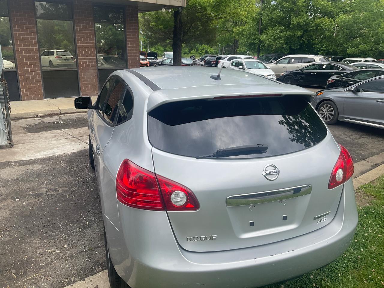 Nissan Rogue AWD 4dr S 2012