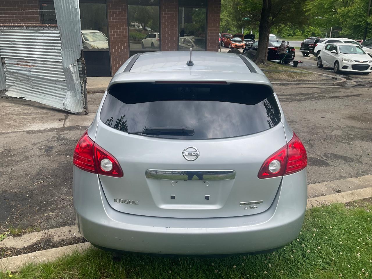 Nissan Rogue AWD 4dr S 2012