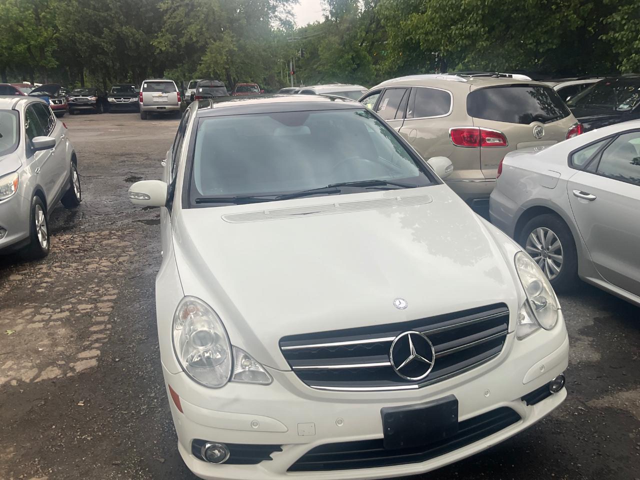 Mercedes-Benz R-Class 4MATIC 4dr 3.0L BlueTEC 2009