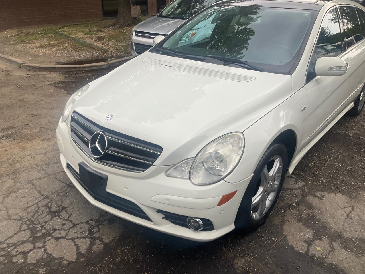 Mercedes-Benz R-Class 4MATIC 4dr 3.0L BlueTEC 2009
