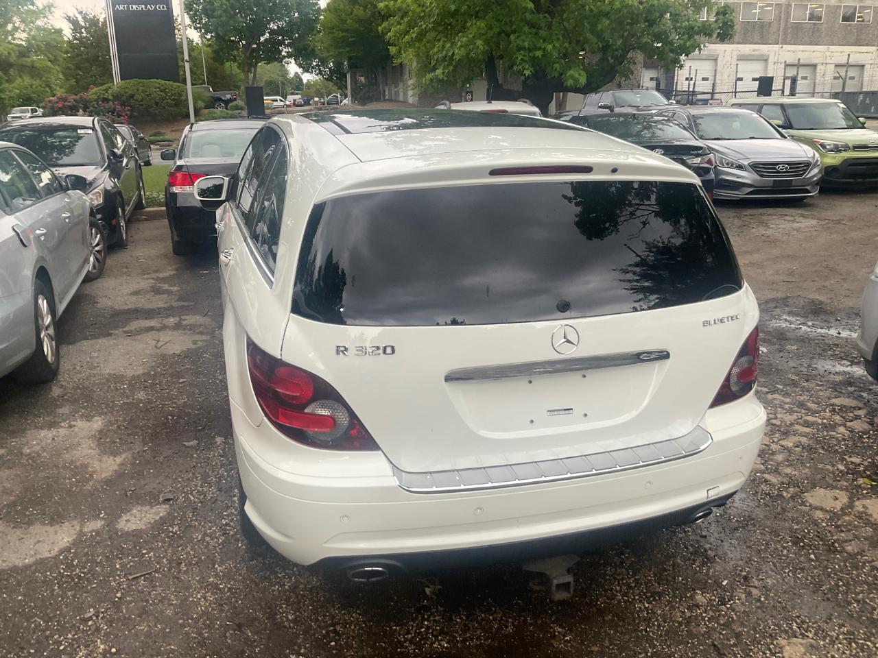 Mercedes-Benz R-Class 4MATIC 4dr 3.0L BlueTEC 2009