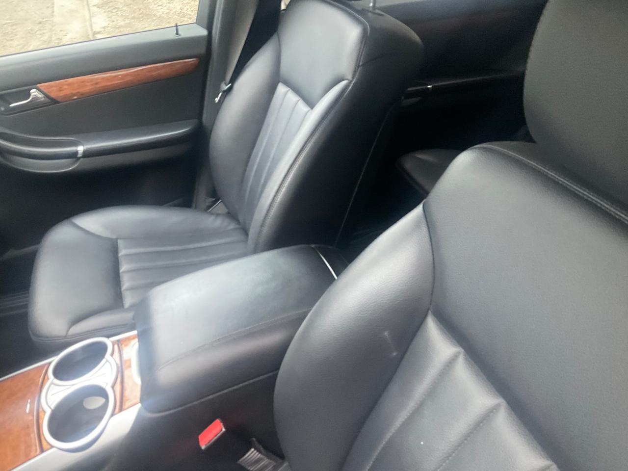 Mercedes-Benz R-Class 4MATIC 4dr 3.0L BlueTEC 2009
