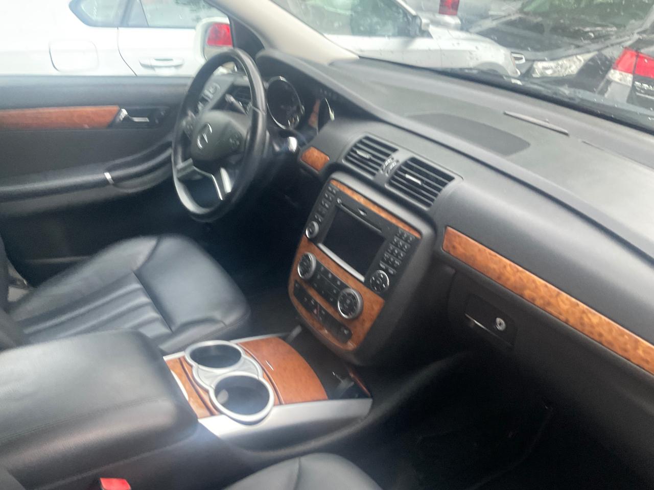 Mercedes-Benz R-Class 4MATIC 4dr 3.0L BlueTEC 2009