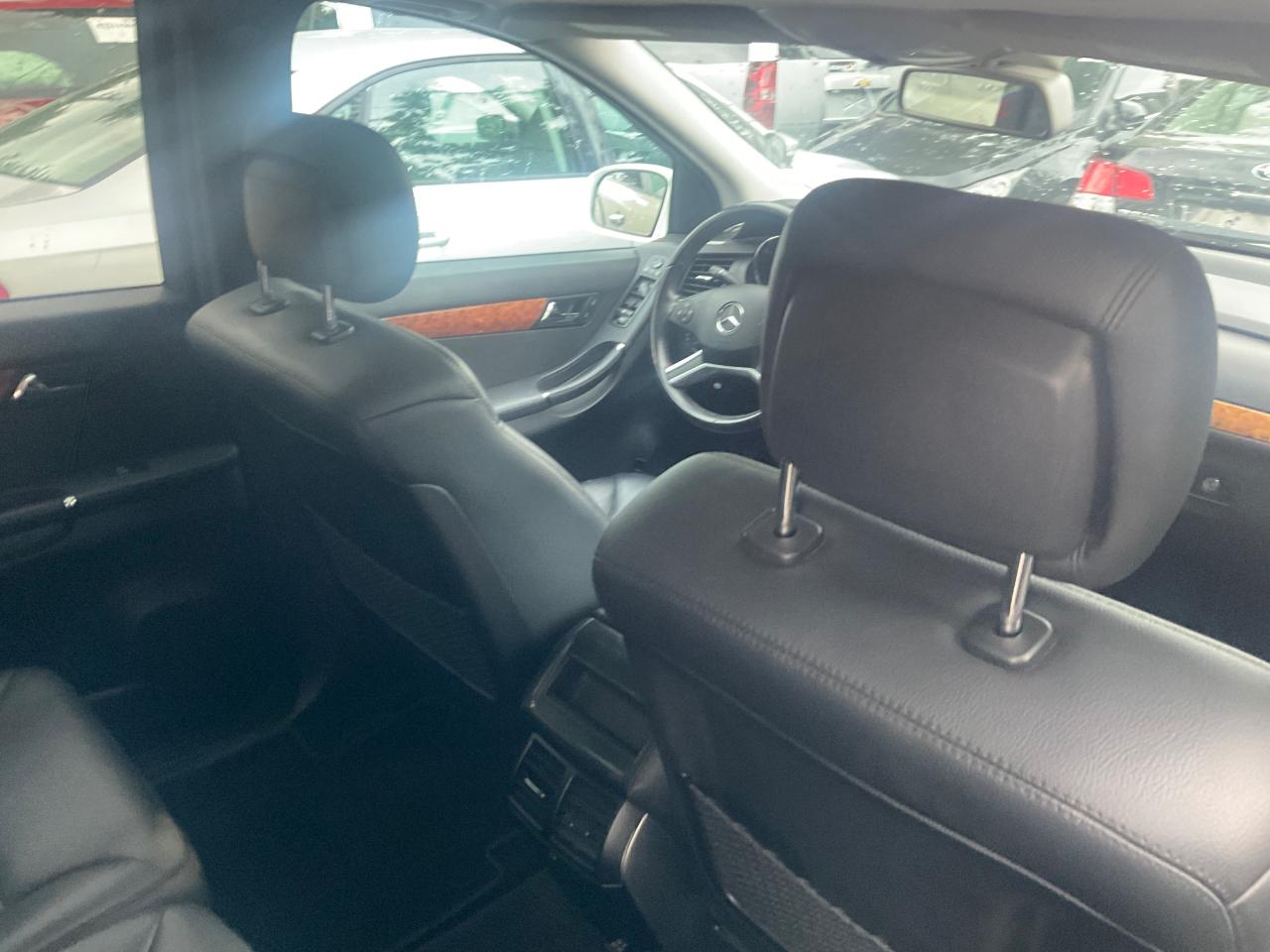 Mercedes-Benz R-Class 4MATIC 4dr 3.0L BlueTEC 2009