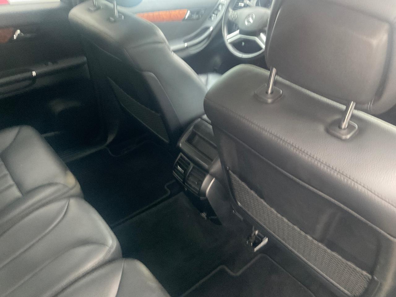 Mercedes-Benz R-Class 4MATIC 4dr 3.0L BlueTEC 2009
