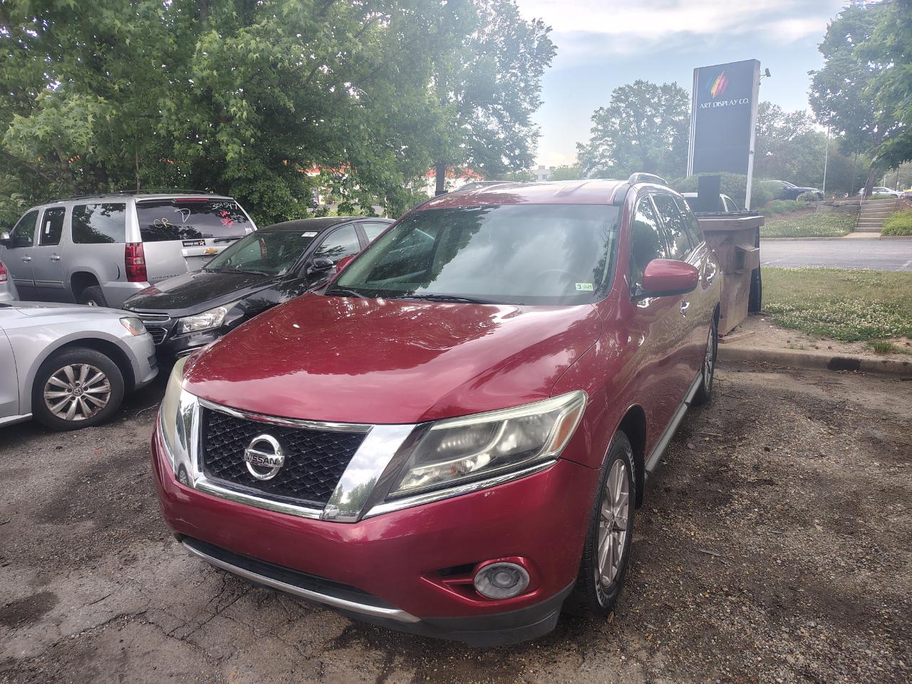Nissan Pathfinder 2WD 4dr SV 2014