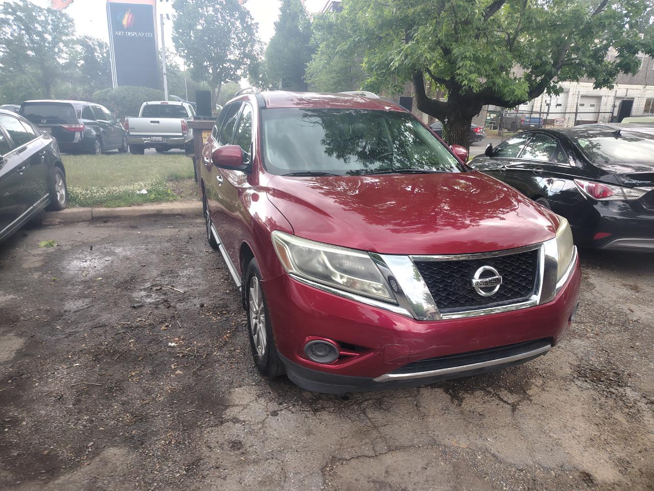 Nissan Pathfinder 2WD 4dr SV 2014