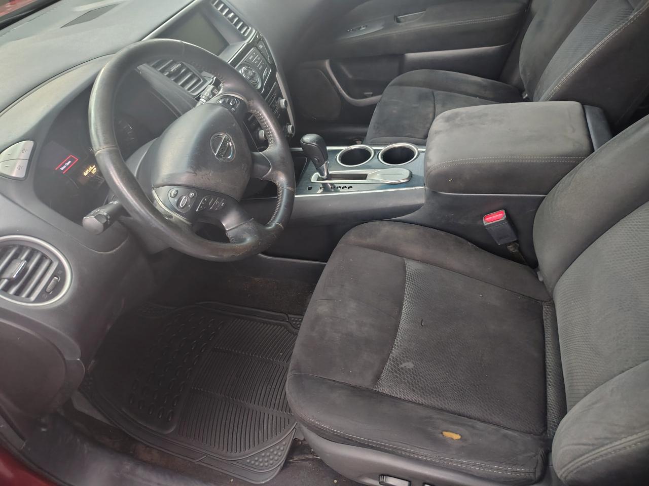 Nissan Pathfinder 2WD 4dr SV 2014