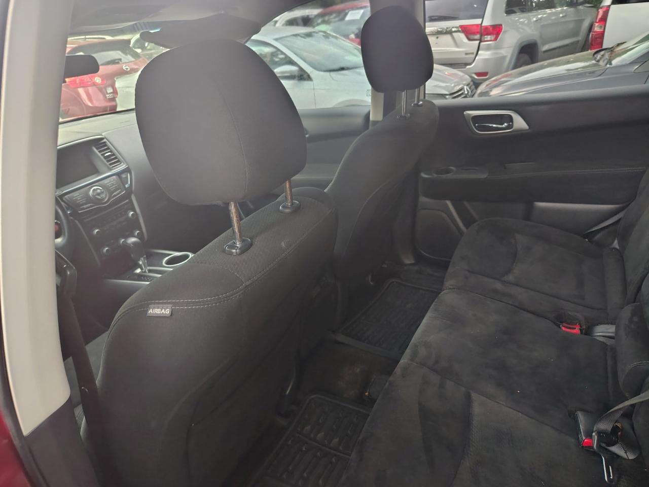 Nissan Pathfinder 2WD 4dr SV 2014