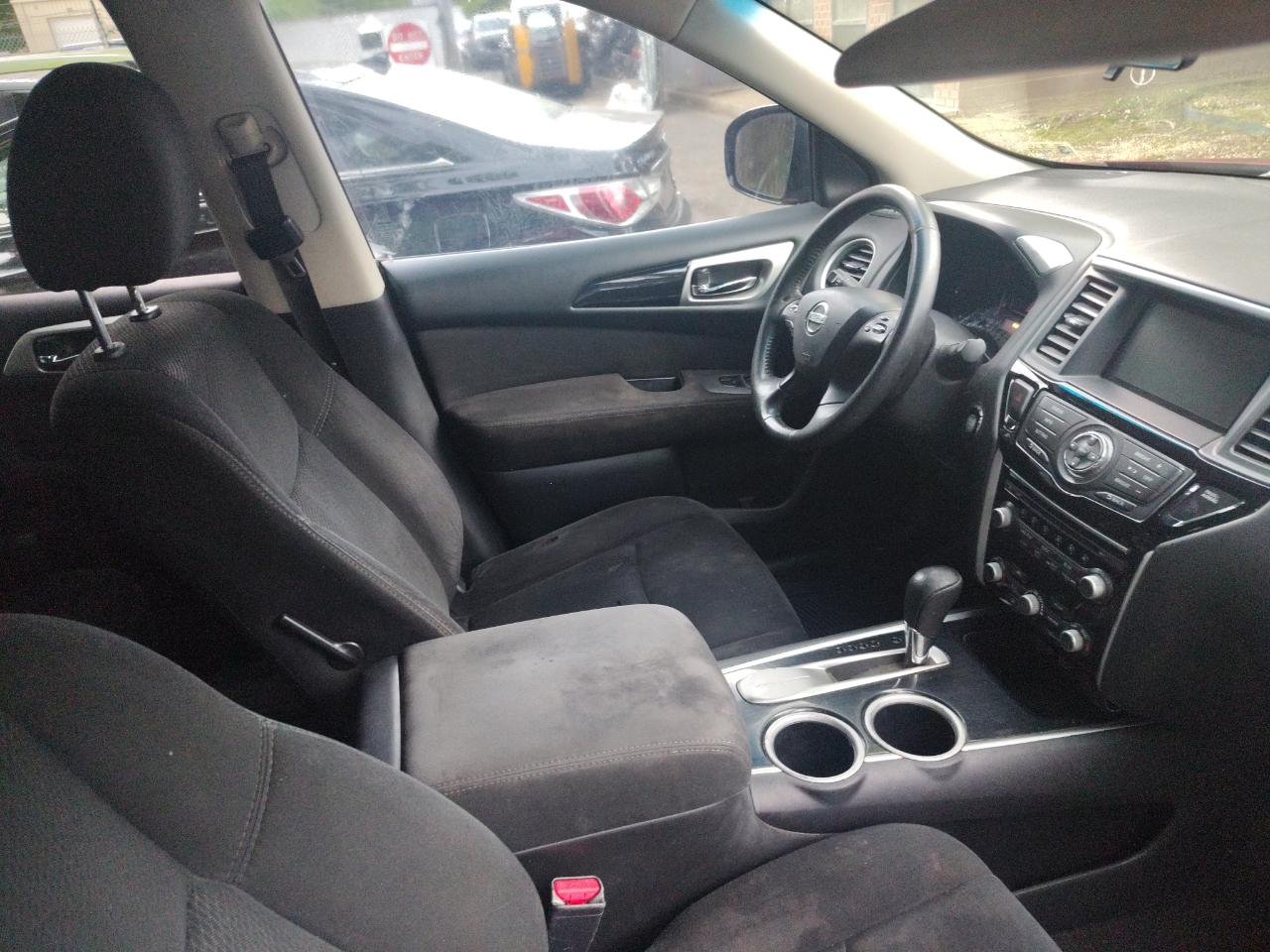 Nissan Pathfinder 2WD 4dr SV 2014