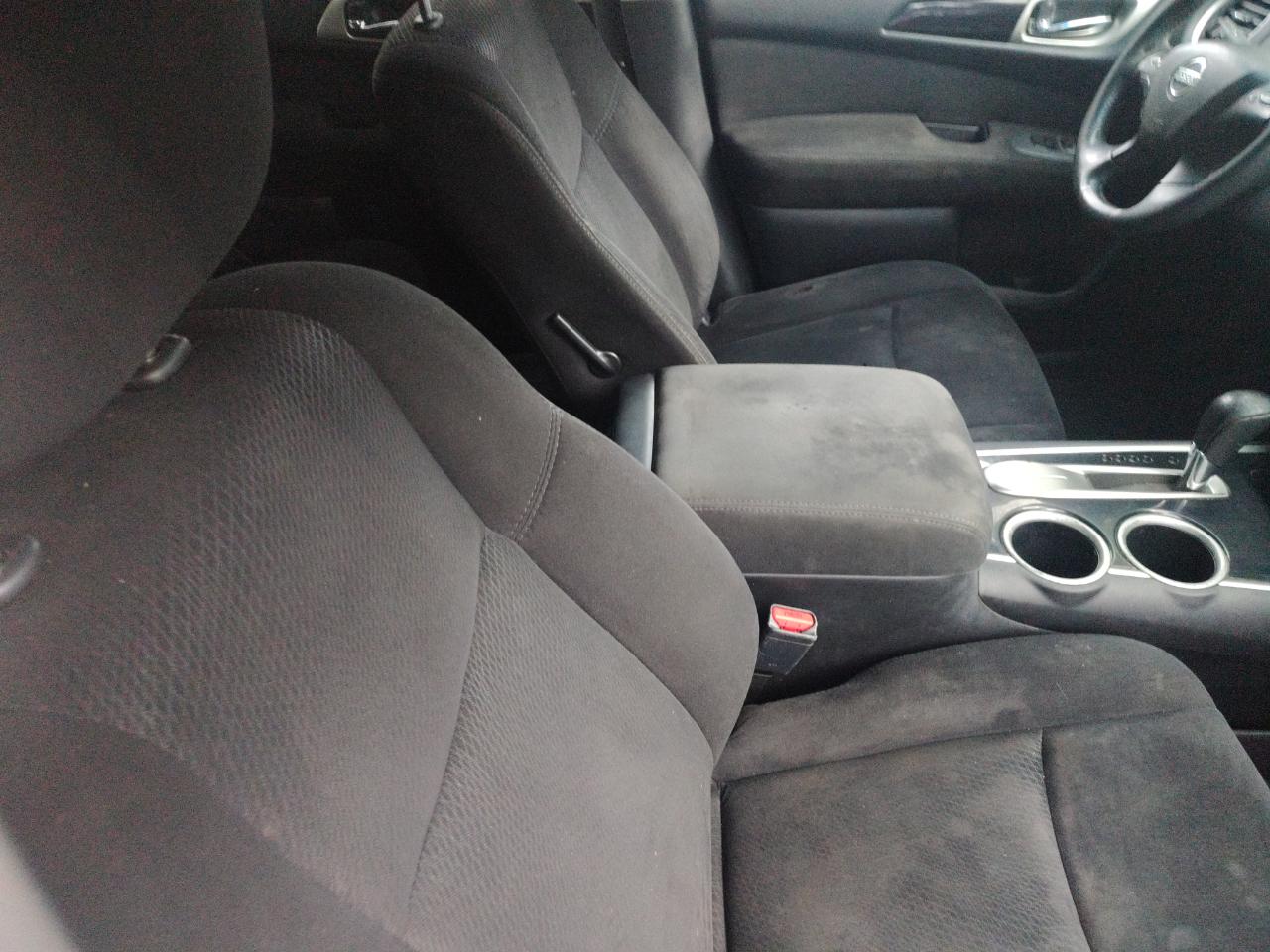 Nissan Pathfinder 2WD 4dr SV 2014