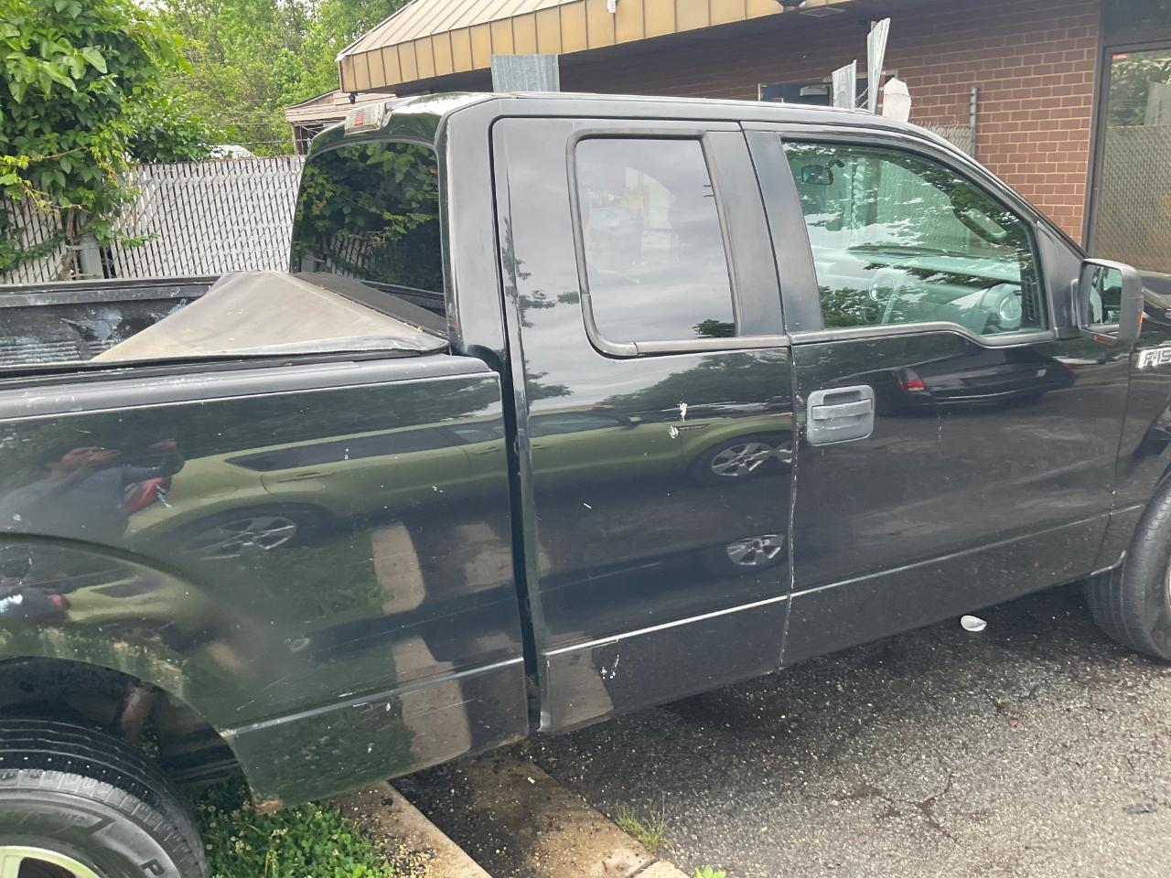 Ford F-150 4WD SuperCab 145" Lariat 2013