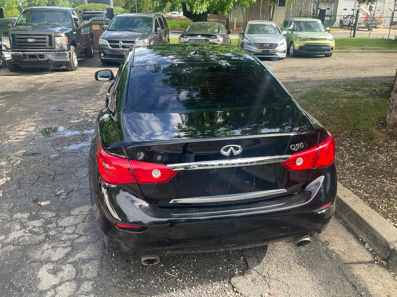 Infiniti Q50 4dr Sdn RWD 2014