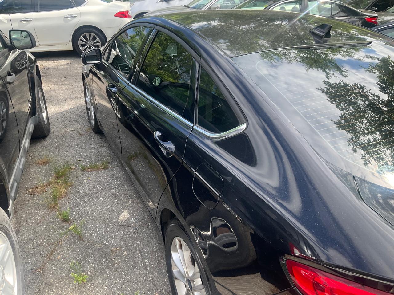 Ford Fusion SE FWD 2019