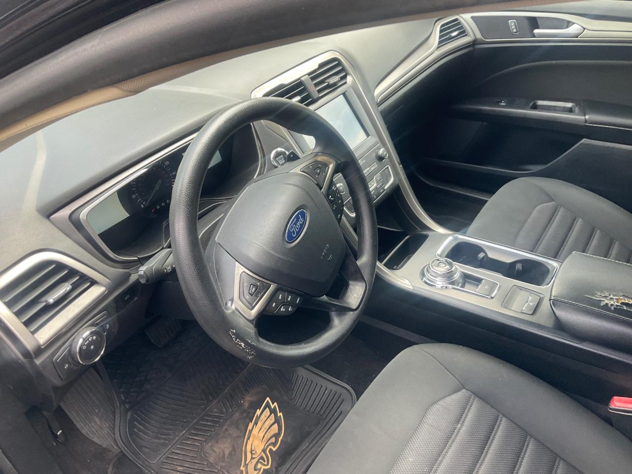 Ford Fusion SE FWD 2019