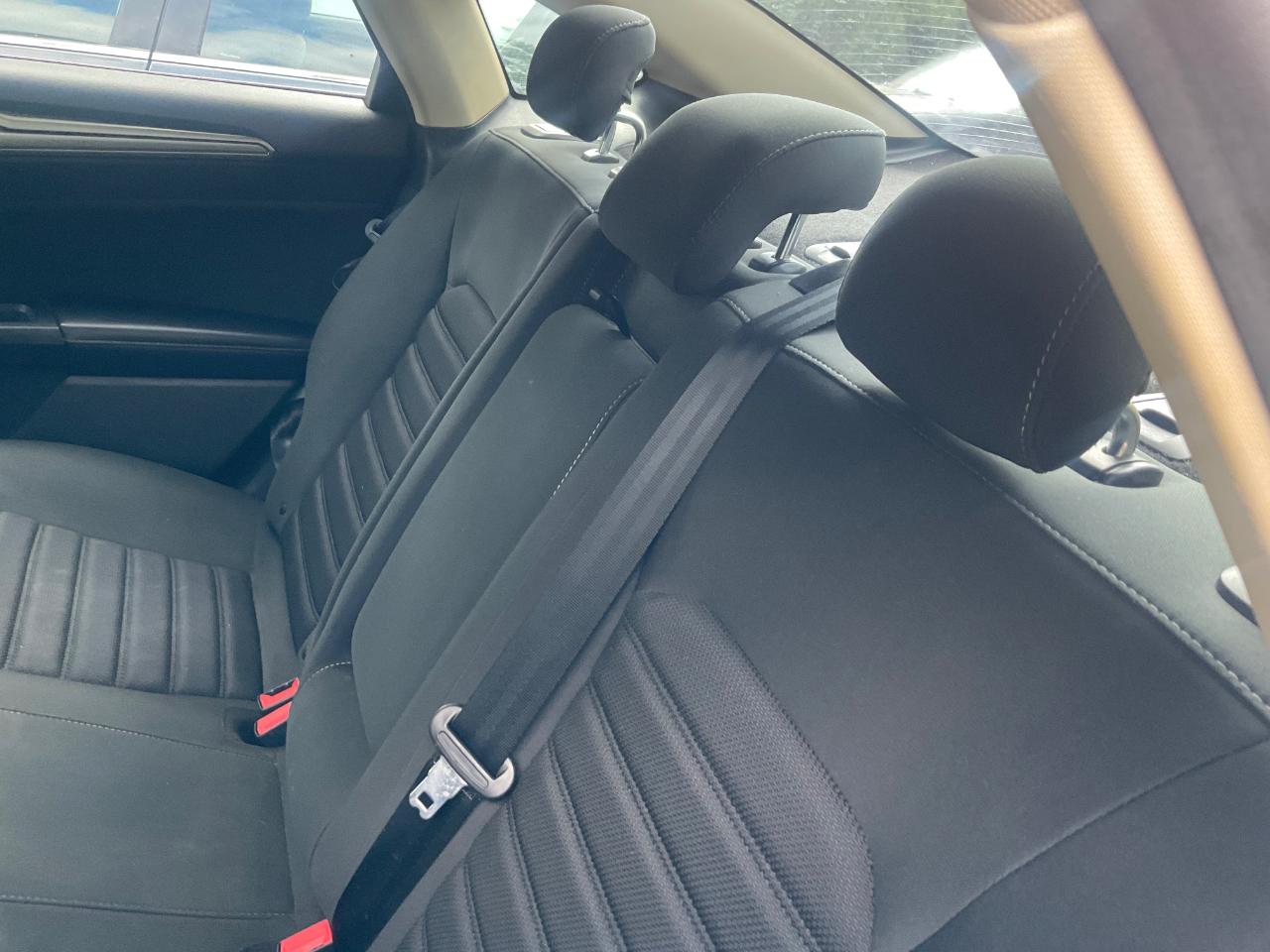 Ford Fusion SE FWD 2019