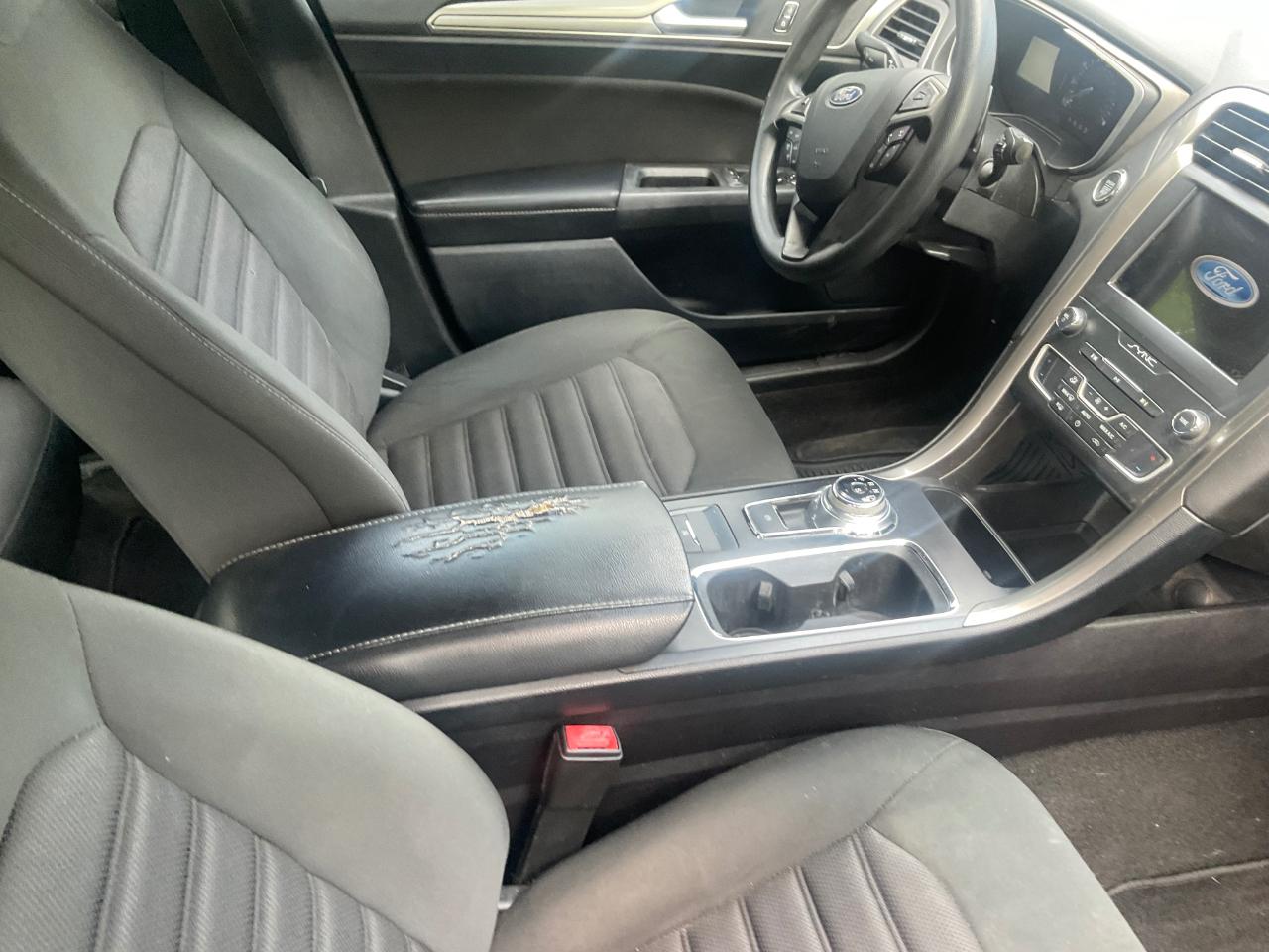 Ford Fusion SE FWD 2019
