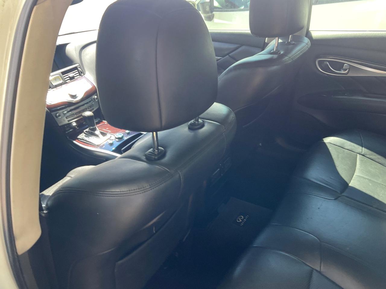 Infiniti M37 4dr Sdn AWD 2012