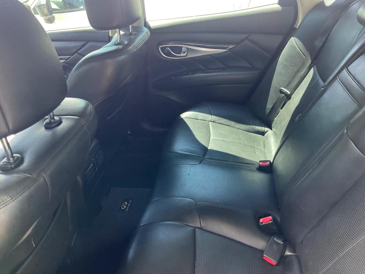 Infiniti M37 4dr Sdn AWD 2012
