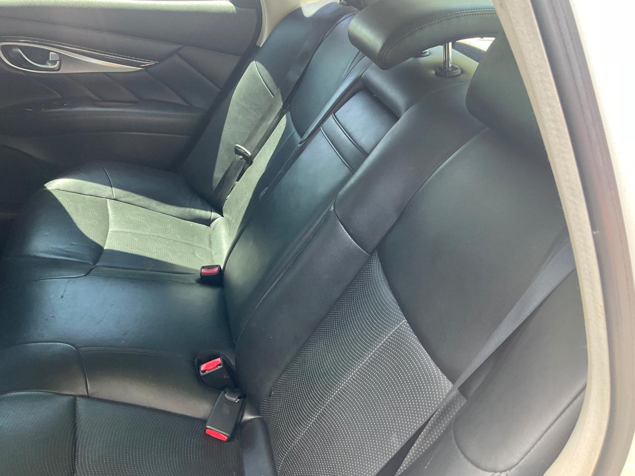 Infiniti M37 4dr Sdn AWD 2012