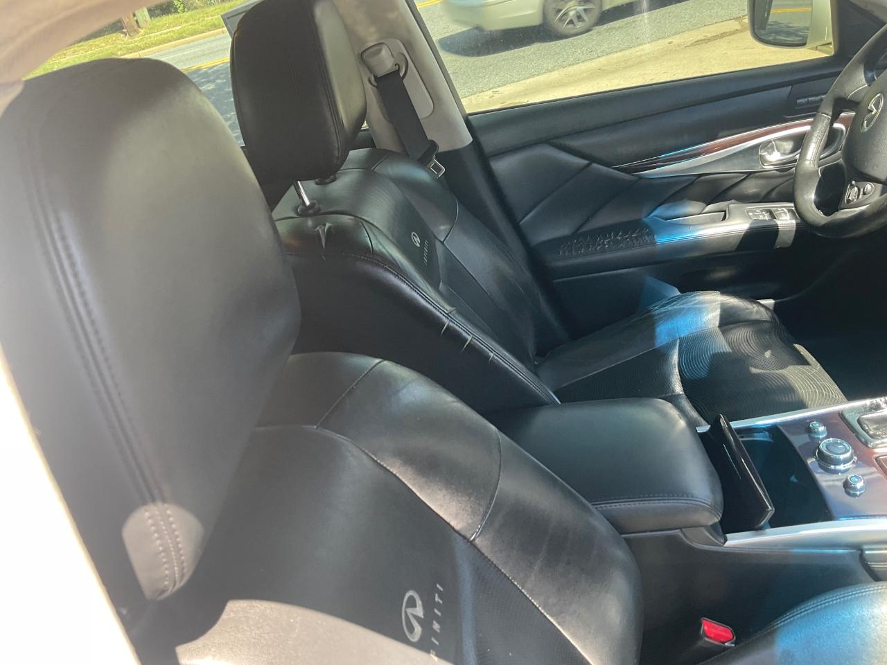 Infiniti M37 4dr Sdn AWD 2012