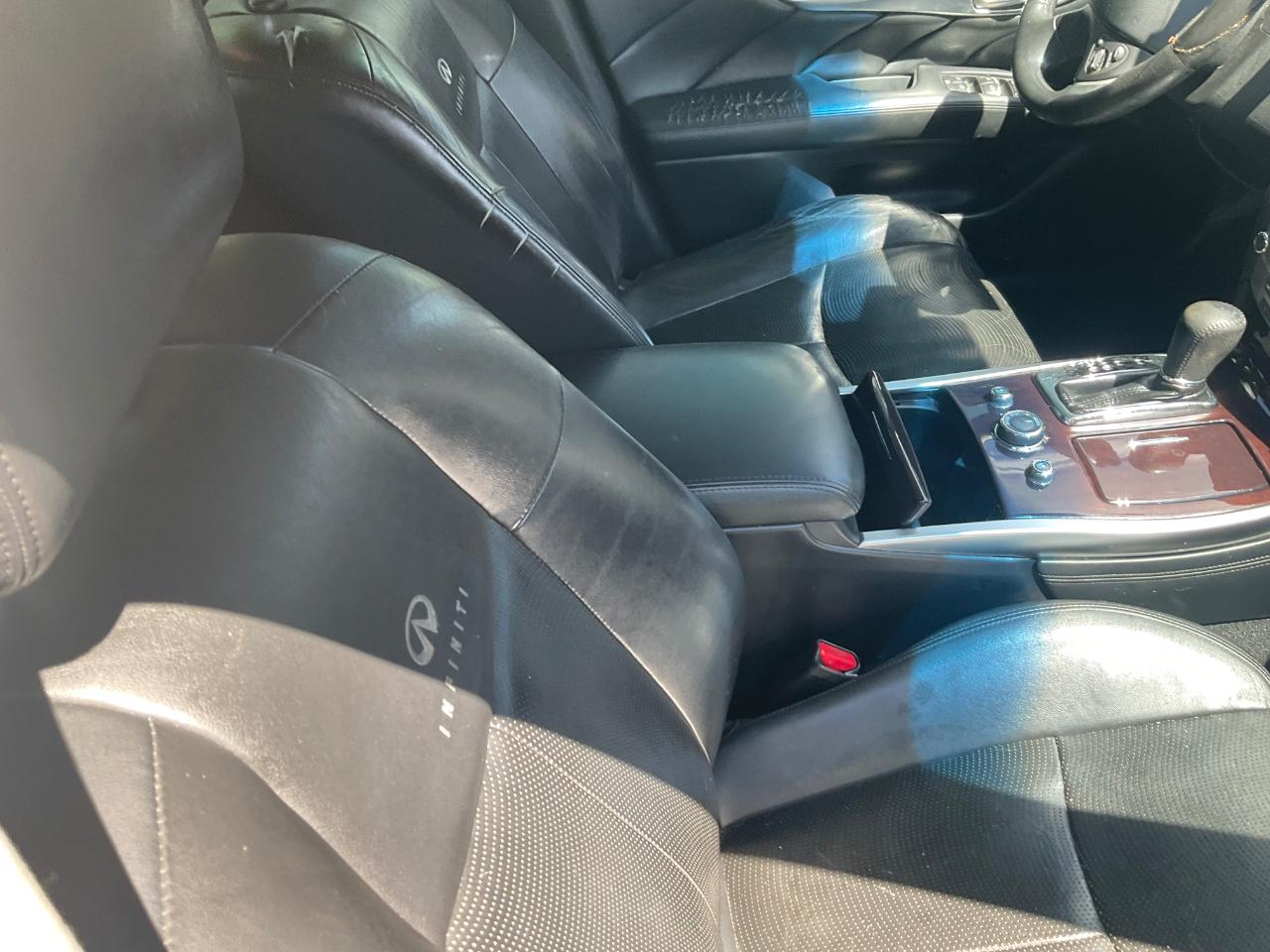 Infiniti M37 4dr Sdn AWD 2012