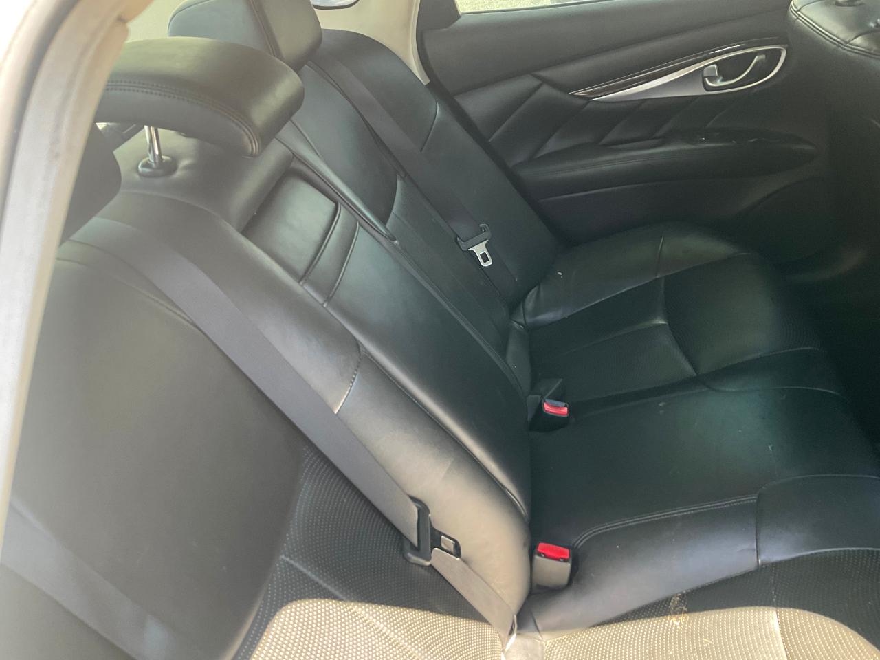 Infiniti M37 4dr Sdn AWD 2012